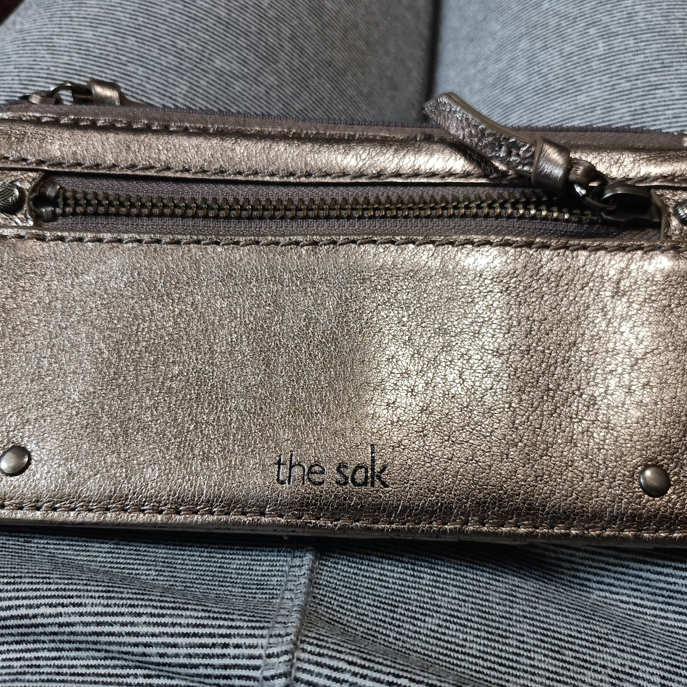 The Sak Silver Metallic Wallet